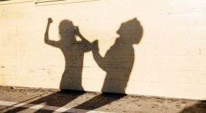 Сенки от миналото: когато старите наранявания напомнят за себе си