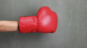 Аз се карам с всички